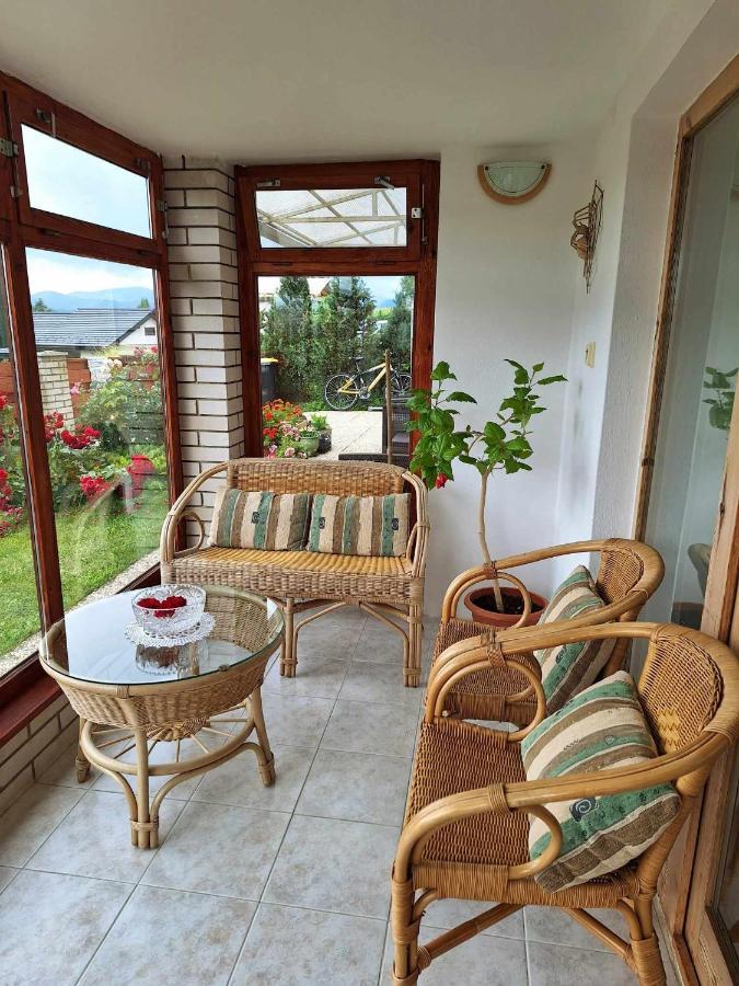 Apartman Pod Maliarkou Выходна Экстерьер фото